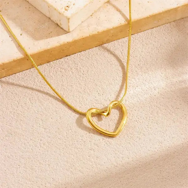 Heart Knot Pendant Necklace